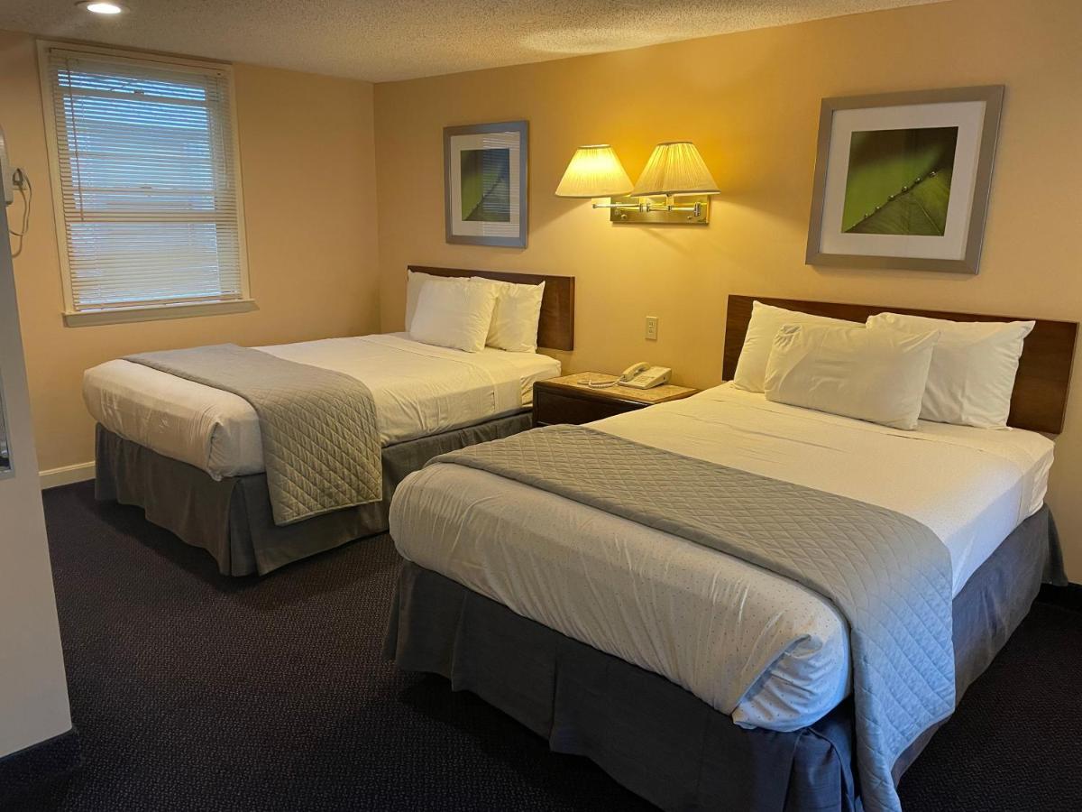 Brentwood Motor Inn South Yarmouth Exterior photo